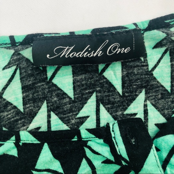 Modish One Geometric Tank - Picture 4 of 5